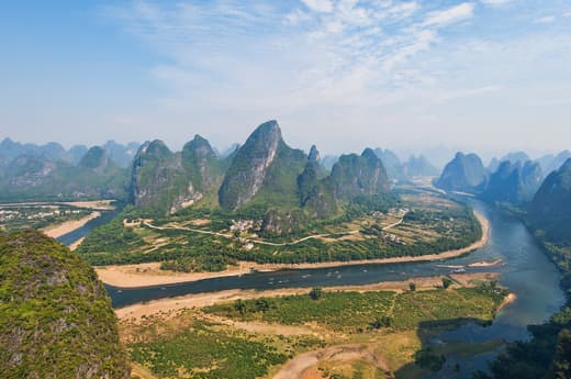 Río Li entre montañas kársticas